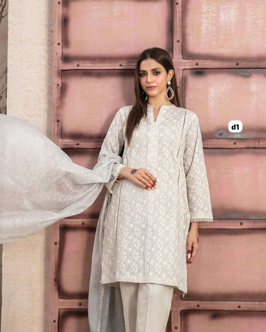 RTW Schiffli Lawn by Tawakkal